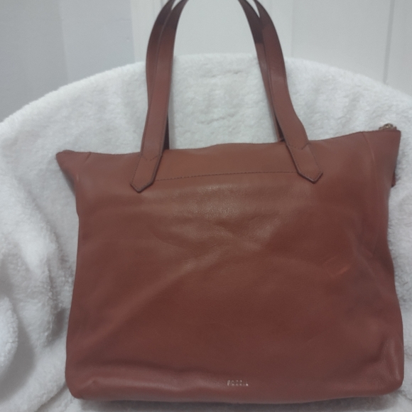 Fossils Sydney Brown Leather Shopper Tote - Picture 2 of 12